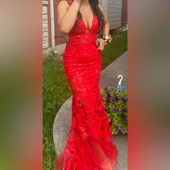 Red Jovani Prom Dress - Picture 2 of 4